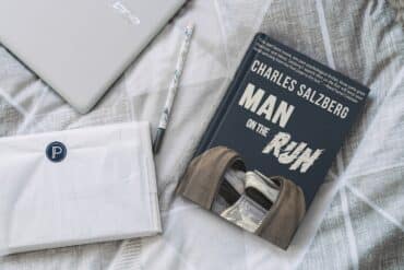 Man On The Run by Charles Salzberg Is A Great Fast-Paced Thriller